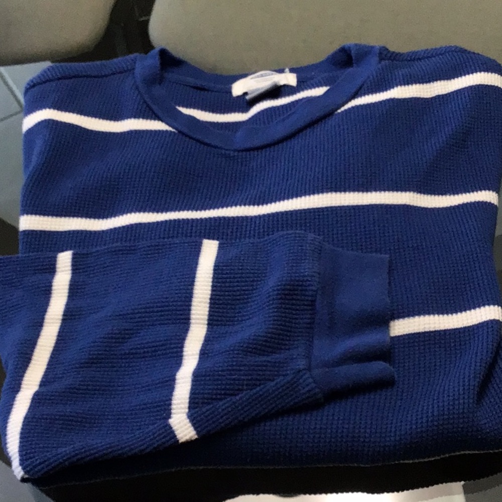 Boys long sleeve tee.